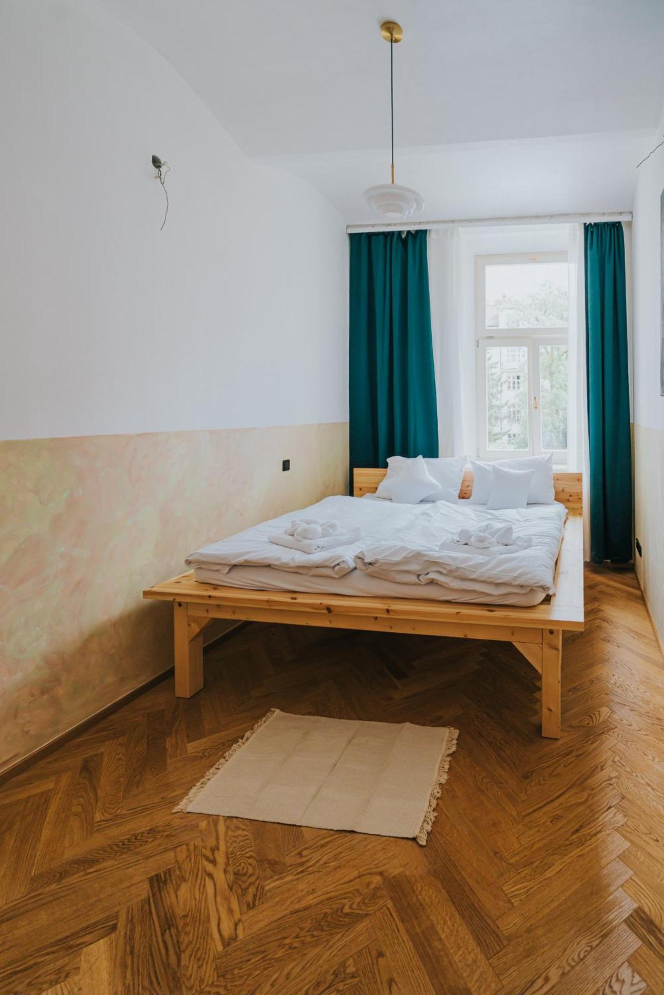 Bohemian Experience Aparthotel Prague Exterior photo