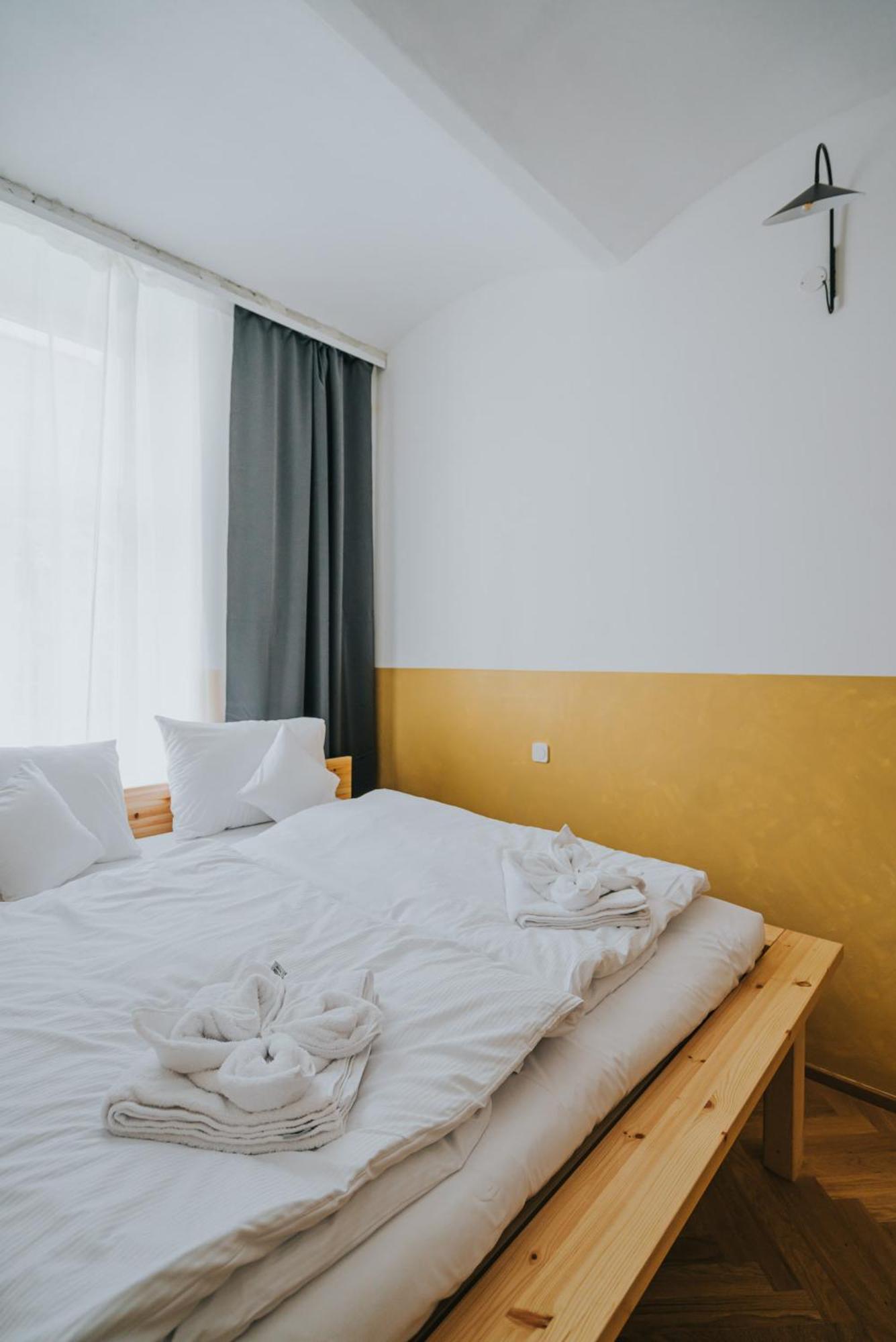 Bohemian Experience Aparthotel Prague Exterior photo
