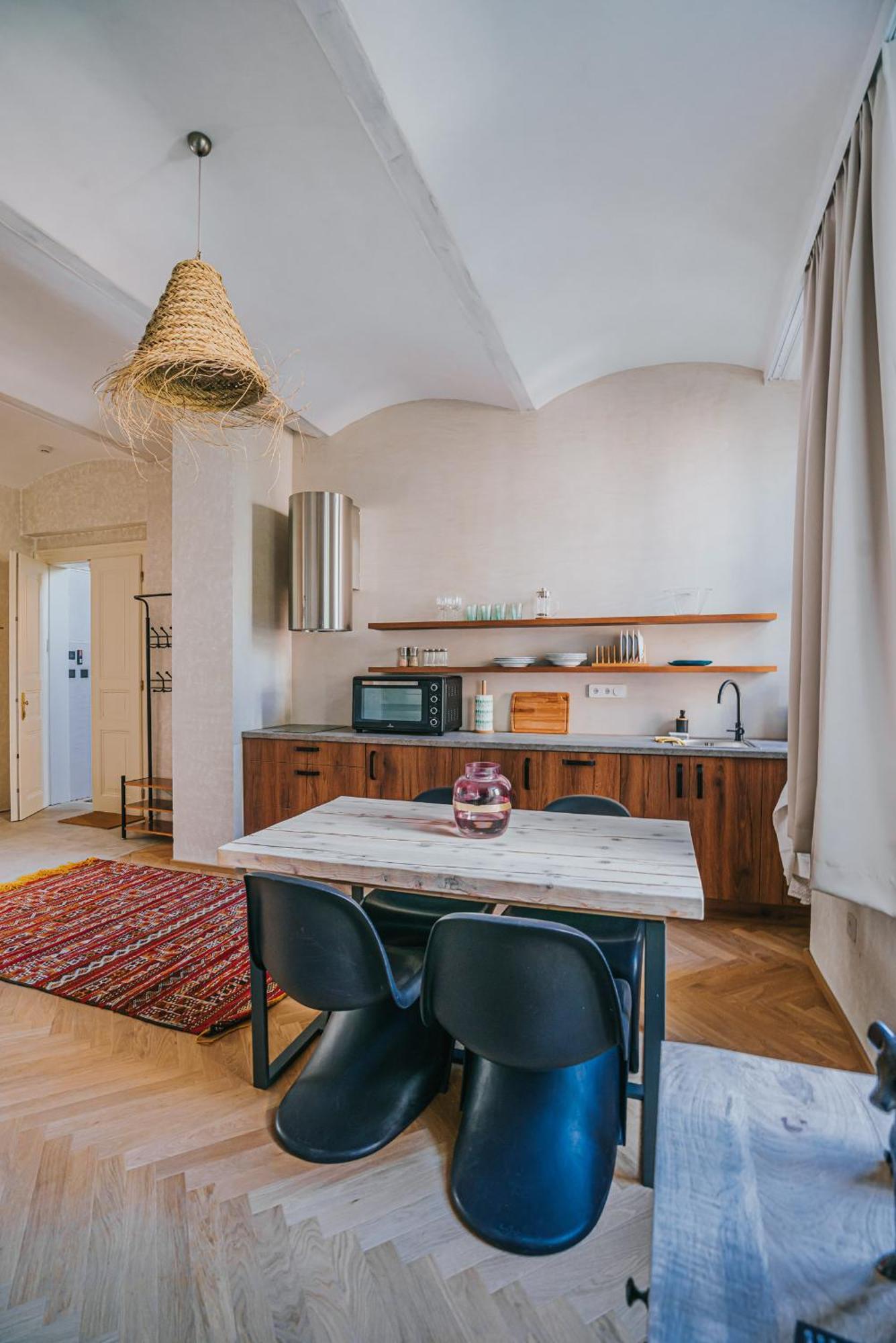 Bohemian Experience Aparthotel Prague Exterior photo